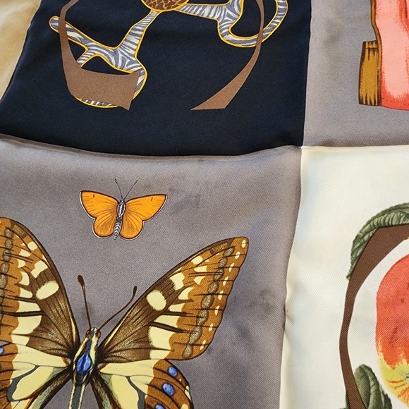 Gucci Icons Scarf - Picture 2 of 2